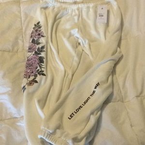 NWT Spiritual Gangster perfect Sweatpant -Med